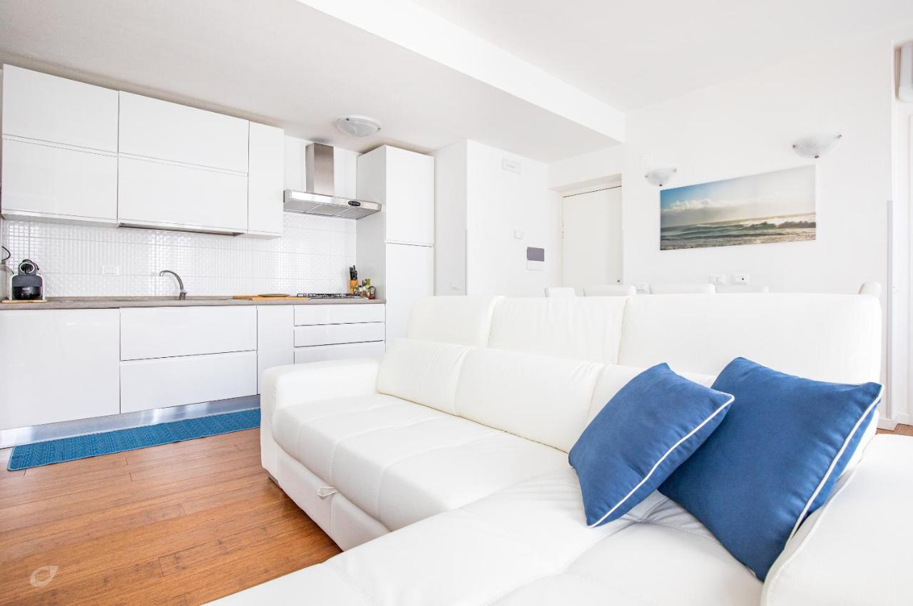 וירג'יו Elena House White Apartment מראה חיצוני תמונה